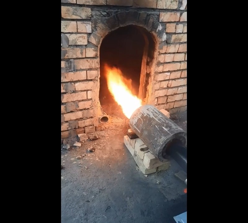 Пристрій   для спалювання твердого палива в пилоподібному стані